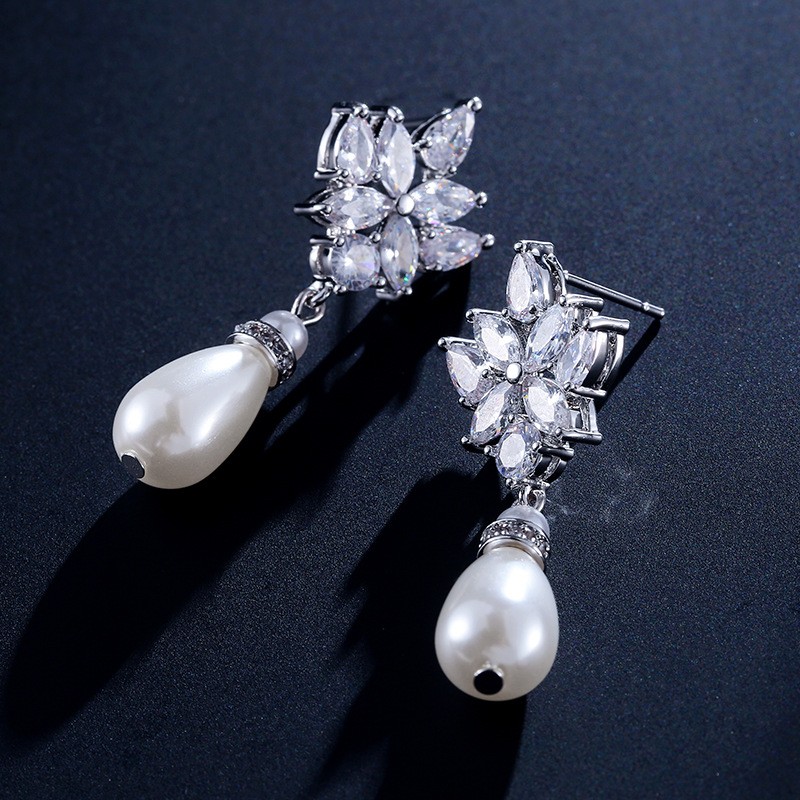 CZ and Pearl made earring