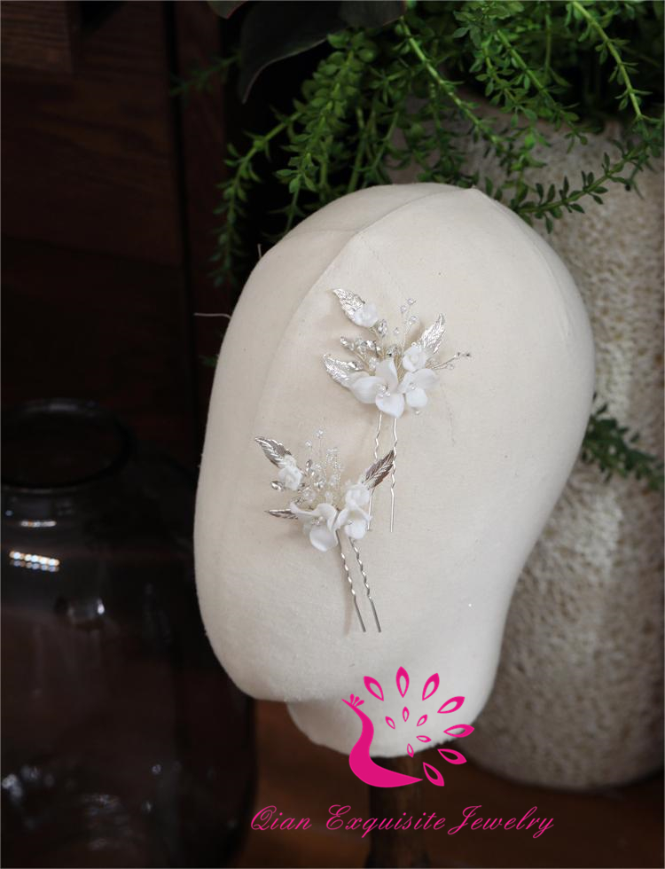 White Clay Flowers Pins