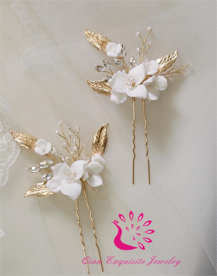 White Clay Flowers Pins